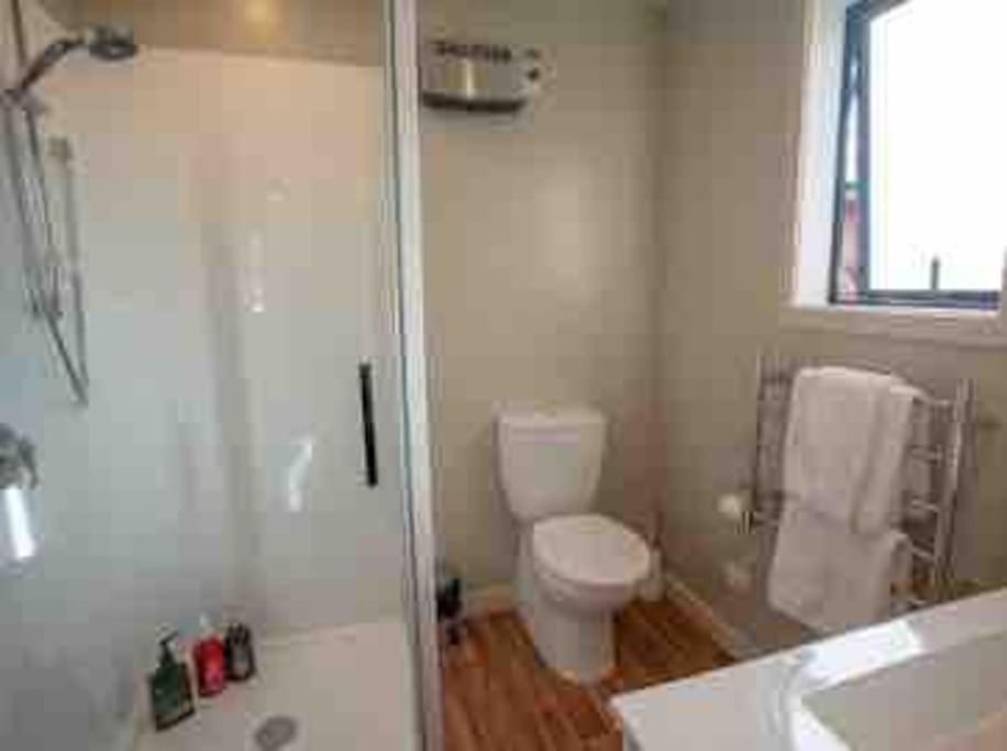 Great Views From New 2 Bedroom Apartment Te Anau Dış mekan fotoğraf