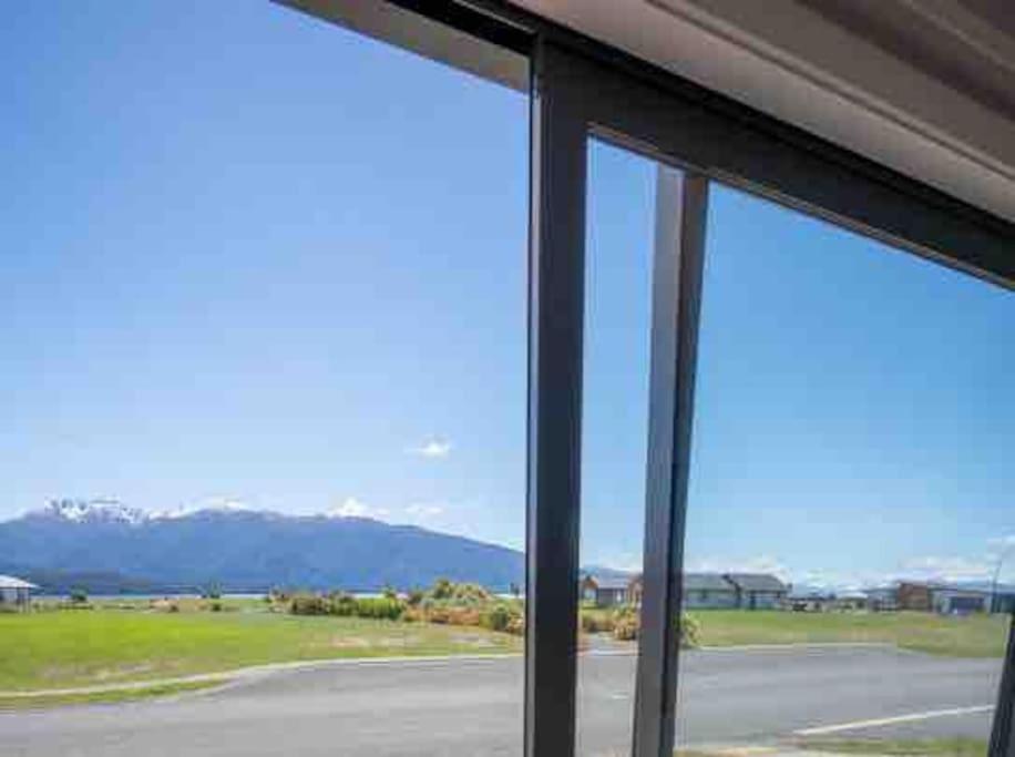 Great Views From New 2 Bedroom Apartment Te Anau Dış mekan fotoğraf